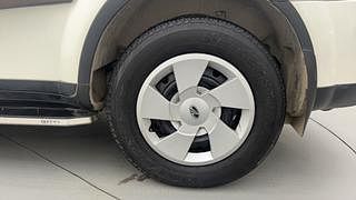 Used 2020 Mahindra XUV500 [2018-2021] W7 Diesel Manual tyres LEFT REAR TYRE RIM VIEW