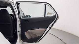 Used 2019 Hyundai Grand i10 [2017-2020] Magna AT 1.2 Kappa VTVT Petrol Automatic interior RIGHT REAR DOOR OPEN VIEW
