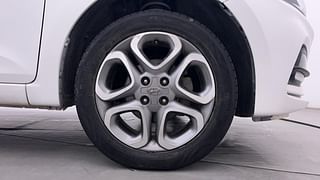 Used 2018 Hyundai Elite i20 [2018-2020] Asta 1.2 Dual Tone Petrol Manual tyres RIGHT FRONT TYRE RIM VIEW