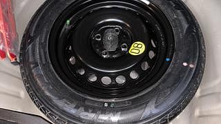 Used 2017 Maruti Suzuki Baleno [2015-2019] Zeta AT Petrol Petrol Automatic tyres SPARE TYRE VIEW