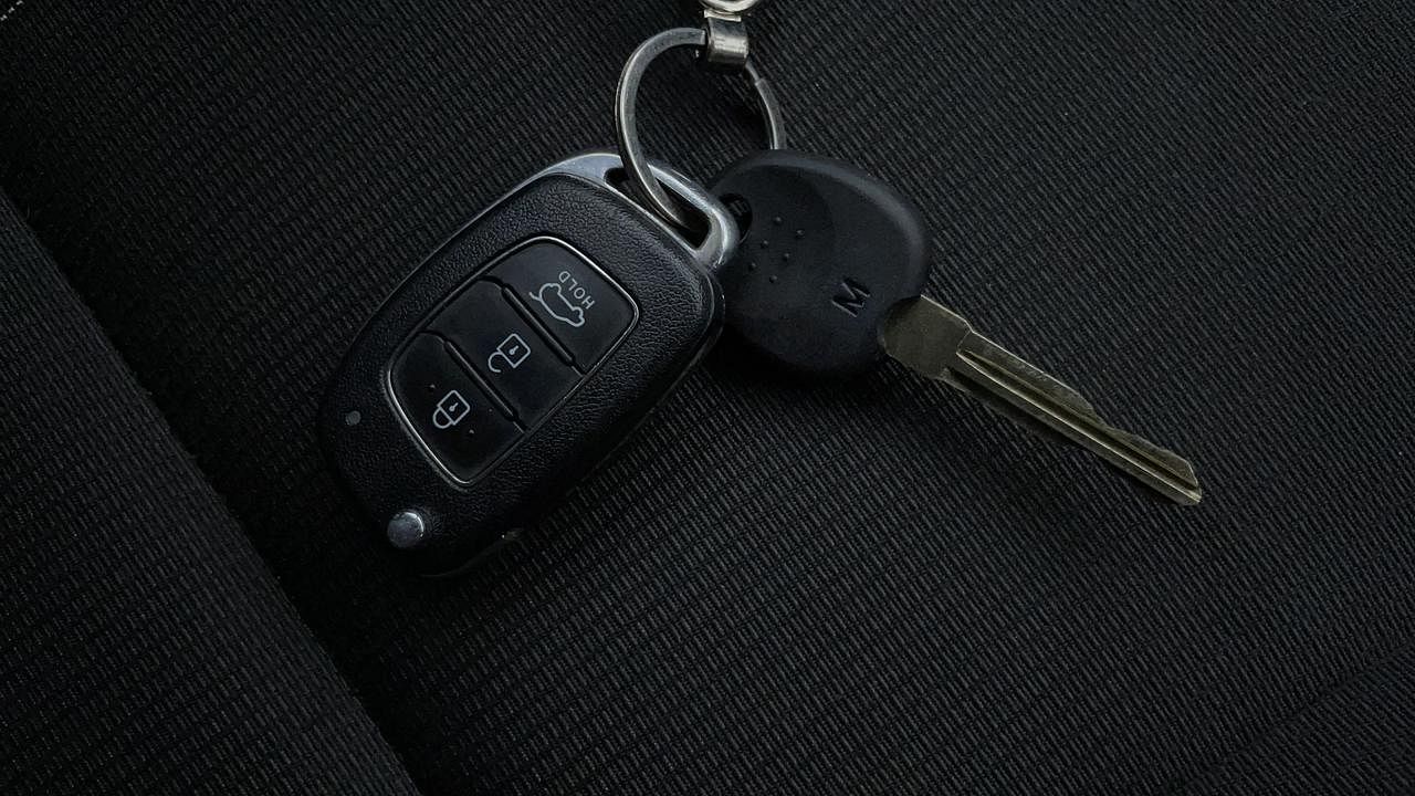 Used 2021 Hyundai Venue [2019-2022] SX 1.0  Turbo Petrol Manual extra CAR KEY VIEW
