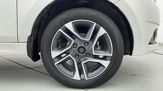 Used 2017 Tata Tigor Revotron XZA Petrol Automatic tyres RIGHT FRONT TYRE RIM VIEW