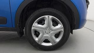 Used 2018 Tata Nexon [2017-2020] XZ Petrol Petrol Manual tyres RIGHT FRONT TYRE RIM VIEW
