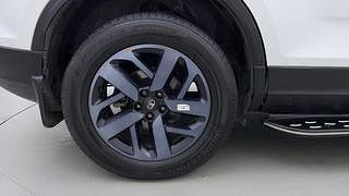 Used 2022 Tata Safari XZA Plus Diesel Automatic tyres RIGHT REAR TYRE RIM VIEW