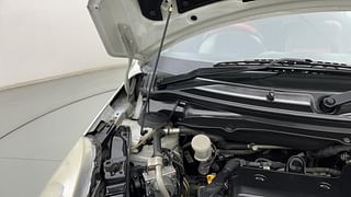 Used 2017 Maruti Suzuki Swift [2011-2017] VDi Diesel Manual engine ENGINE RIGHT SIDE HINGE & APRON VIEW