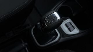 Used 2018 Datsun Redi-GO [2015-2019] T(O) 1.0 AMT Petrol Automatic interior GEAR  KNOB VIEW