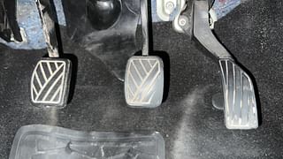 Used 2014 Maruti Suzuki Swift [2011-2017] VXI CNG (Outside Fitted) Petrol+cng Manual interior PEDALS VIEW