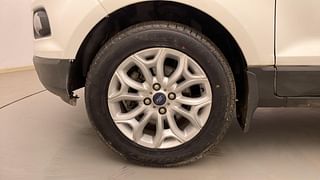 Used 2016 Ford EcoSport [2015-2017] Titanium 1.5L Ti-VCT AT Petrol Automatic tyres LEFT FRONT TYRE RIM VIEW