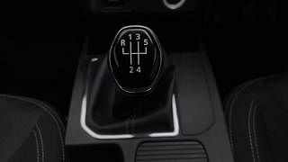 Used 2021 Renault Kiger RXT (O) MT Petrol Manual interior GEAR  KNOB VIEW