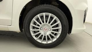 Used 2015 Maruti Suzuki Ertiga [2015-2018] Vxi CNG Petrol+cng Manual tyres RIGHT FRONT TYRE RIM VIEW