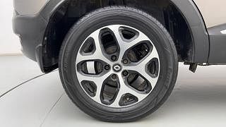 Used 2017 Renault Captur [2017-2020] 1.5 Platine diesel Diesel Manual tyres RIGHT REAR TYRE RIM VIEW