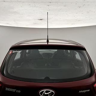 Used 2015 Hyundai Grand i10 [2013-2017] Magna 1.2 Kappa VTVT Petrol Manual exterior BACK WINDSHIELD VIEW