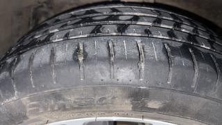 Used 2019 Maruti Suzuki Ciaz Alpha Petrol Petrol Manual tyres LEFT FRONT TYRE TREAD VIEW