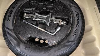 Used 2017 Maruti Suzuki Vitara Brezza [2016-2020] ZDI PLUS Dual Tone Diesel Manual tyres SPARE TYRE VIEW