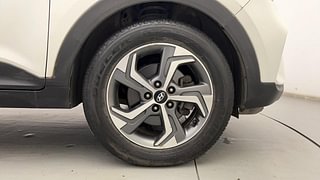 Used 2018 Hyundai Creta [2018-2020] 1.6 SX AT Diesel Automatic tyres RIGHT FRONT TYRE RIM VIEW