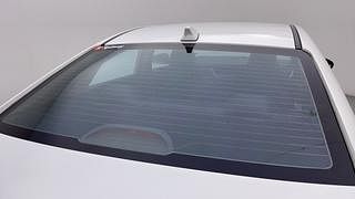 Used 2018 Hyundai Verna [2017-2020] 1.6 VTVT SX Petrol Manual top_features Rear defogger