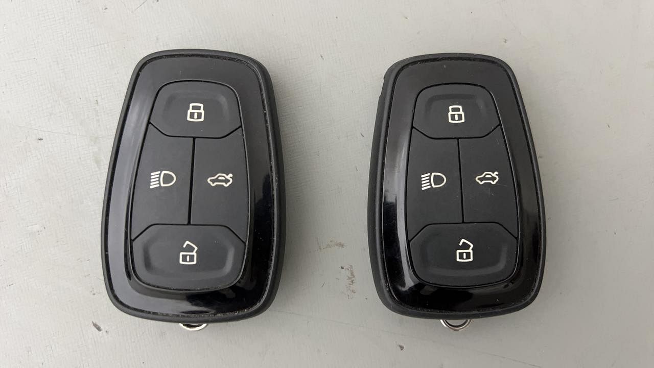 Used 2021 Tata Harrier XZA Plus Dark Edition AT Diesel Automatic extra CAR KEY VIEW