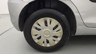 Used 2014 Maruti Suzuki Swift [2011-2017] VXi Petrol Manual tyres RIGHT REAR TYRE RIM VIEW