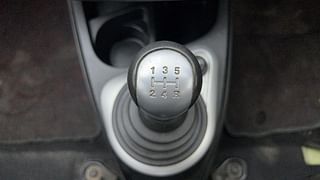 Used 2011 Ford Figo [2010-2015] Duratec Petrol ZXI 1.2 Petrol Manual interior GEAR  KNOB VIEW