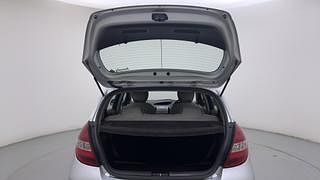 Used 2010 Hyundai i20 [2008-2012] Magna 1.2 Petrol Manual interior DICKY DOOR OPEN VIEW