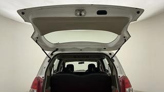 Used 2015 Maruti Suzuki Ertiga [2015-2018] Vxi CNG Petrol+cng Manual interior DICKY DOOR OPEN VIEW