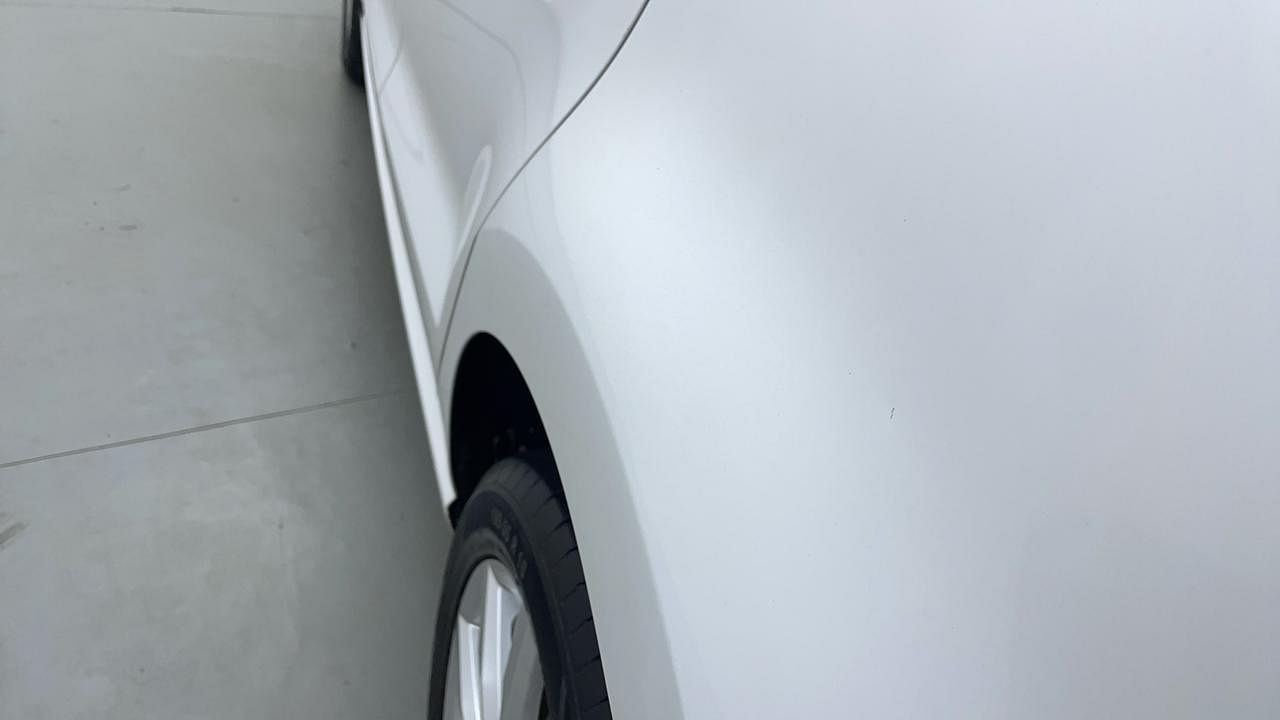 Used 2018 Volkswagen Polo [2017-2020] Highline Plus 1.5 (D) Diesel Manual dents MINOR DENT