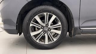 Used 2022 Honda Amaze 1.2 VX CVT i-VTEC Petrol Automatic tyres LEFT FRONT TYRE RIM VIEW
