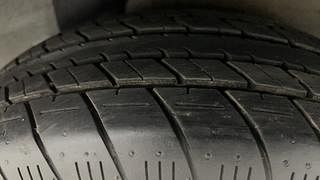 Used 2011 Hyundai i20 [2008-2012] Magna 1.2 Petrol Manual tyres LEFT REAR TYRE TREAD VIEW