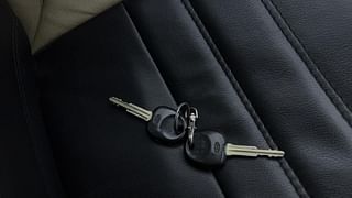 Used 2015 Hyundai Eon [2011-2018] Magna + Petrol Manual extra CAR KEY VIEW