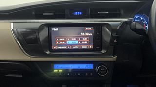 Used 2015 Toyota Corolla Altis [2014-2017] VL AT Petrol Petrol Automatic interior MUSIC SYSTEM & AC CONTROL VIEW