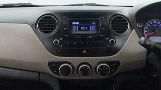 Used 2015 Hyundai Grand i10 [2013-2017] Sportz 1.2 Kappa VTVT Petrol Manual interior MUSIC SYSTEM & AC CONTROL VIEW