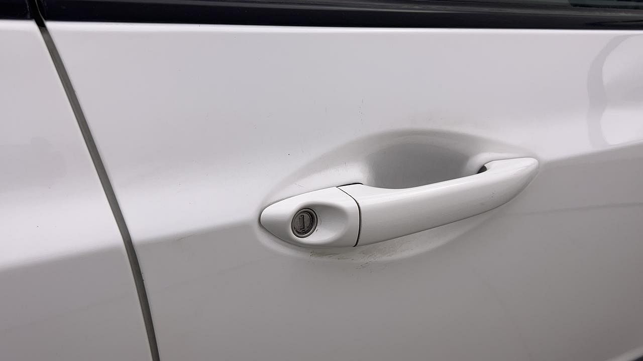 Used 2019 Hyundai Grand i10 [2017-2020] Magna AT 1.2 Kappa VTVT Petrol Automatic dents MINOR SCRATCH