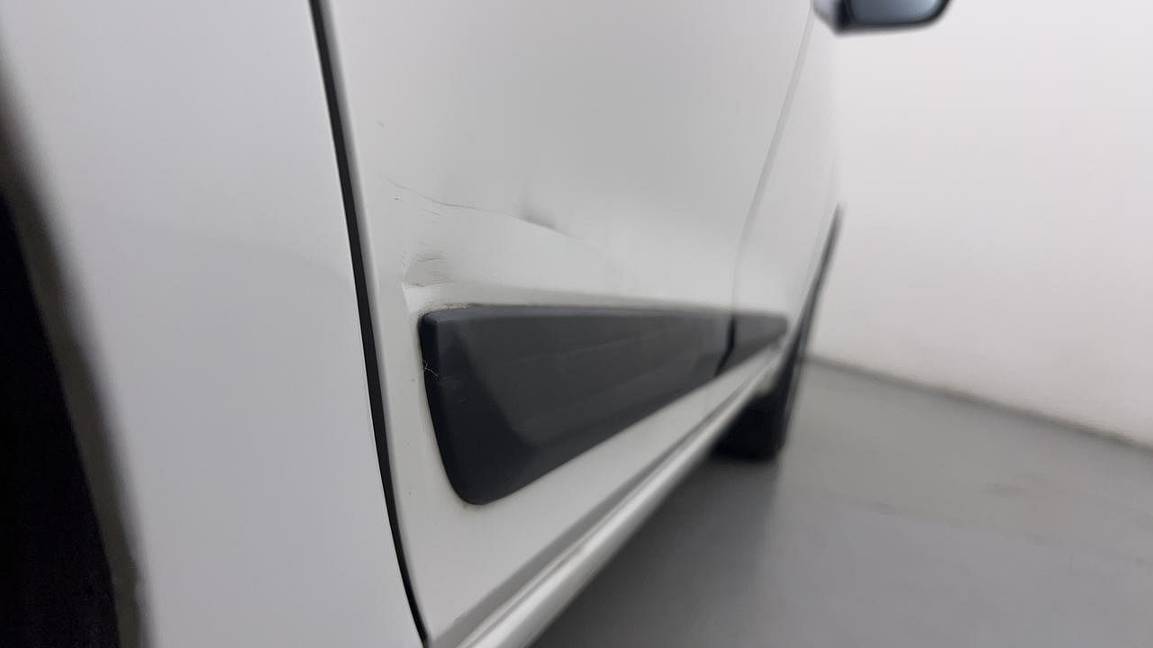 Used 2016 Hyundai Elite i20 [2014-2018] Sportz 1.2 Petrol Manual dents MINOR DENT