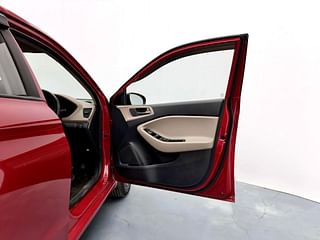 Used 2017 Hyundai Elite i20 [2014-2018] Sportz 1.2 Petrol Manual interior RIGHT FRONT DOOR OPEN VIEW