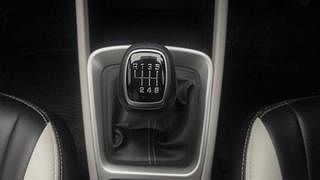 Used 2023 Hyundai Venue S Plus 1.5 CRDi Diesel Manual interior GEAR  KNOB VIEW