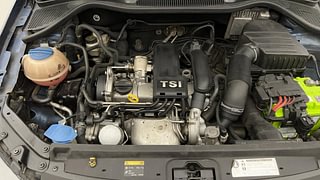 Used 2016 Volkswagen Vento [2015-2019] Highline Petrol AT Petrol Automatic engine ENGINE RIGHT SIDE VIEW