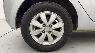 Used 2014 Hyundai i20 [2012-2014] Asta 1.4 CRDI Diesel Manual tyres RIGHT REAR TYRE RIM VIEW