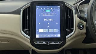 Used 2023 mg-motors Hector 2.0 Sharp Diesel Turbo Diesel Manual interior MUSIC SYSTEM & AC CONTROL VIEW