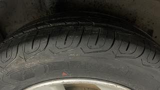 Used 2014 Honda City [2014-2017] VX CVT Petrol Automatic tyres RIGHT REAR TYRE TREAD VIEW