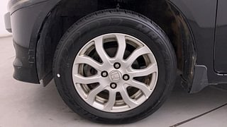 Used 2013 Honda Amaze [2013-2016] 1.2 VX i-VTEC Petrol Manual tyres LEFT FRONT TYRE RIM VIEW
