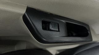 Used 2016 Maruti Suzuki Celerio VXI CNG Petrol+cng Manual top_features Rear power window