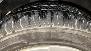 Used 2015 Hyundai Eon [2011-2018] Sportz Petrol Manual tyres LEFT FRONT TYRE TREAD VIEW