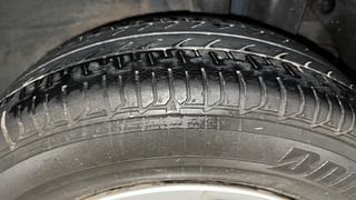 Used 2017 Hyundai Elite i20 [2017-2018] Magna Executive 1.2 Petrol Manual tyres LEFT REAR TYRE TREAD VIEW