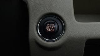 Used 2017 maruti-suzuki Ciaz Alpha Petrol AT Petrol Automatic top_features Keyless start