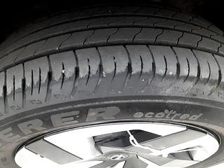Used 2021 Nissan Magnite XL Petrol Manual tyres RIGHT FRONT TYRE TREAD VIEW