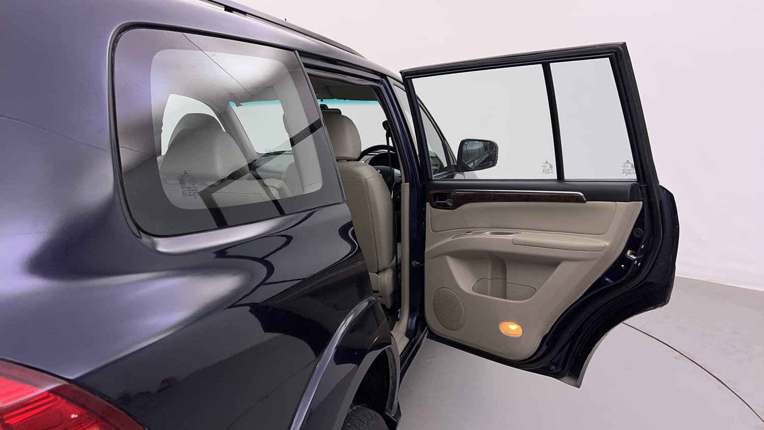 New Mitsubishi Pajero Sport interior RIGHT REAR DOOR OPEN VIEW