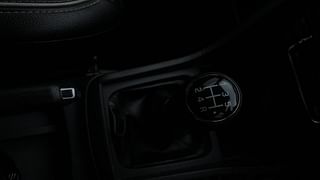 Used 2017 Maruti Suzuki Vitara Brezza [2016-2020] ZDi Plus Diesel Manual interior GEAR  KNOB VIEW