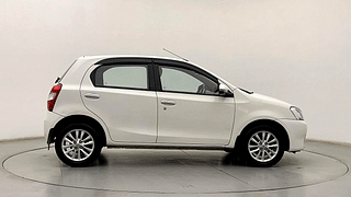 Used 2015 Toyota Etios Liva [2010-2017] VX Petrol Manual exterior RIGHT SIDE VIEW
