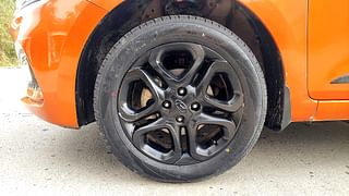 Used 2018 Hyundai Elite i20 [2014-2018] Asta 1.4 CRDI Diesel Manual tyres LEFT FRONT TYRE RIM VIEW