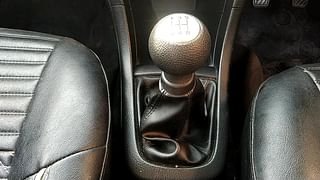 Used 2016 Maruti Suzuki Swift [2011-2017] VXi Petrol Manual interior GEAR  KNOB VIEW